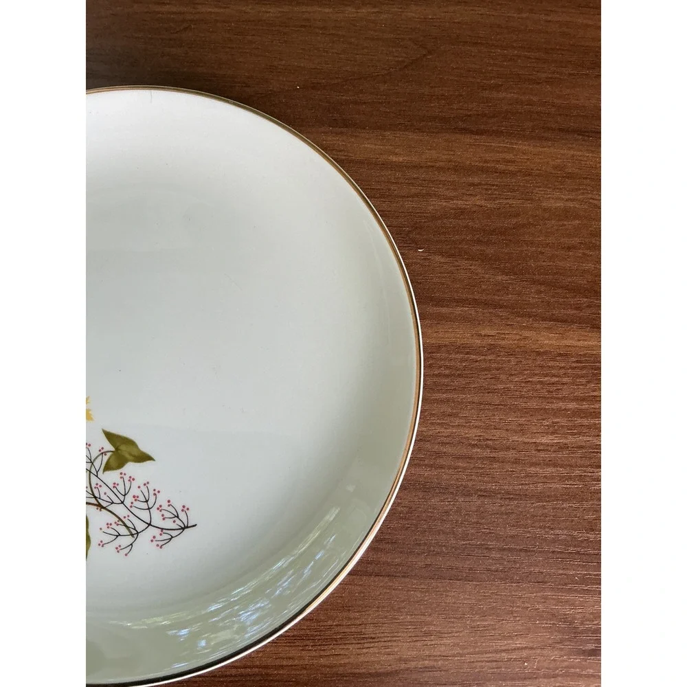 Vintage Taylor Smith and Taylor Gold Leaf Plates Set of 4